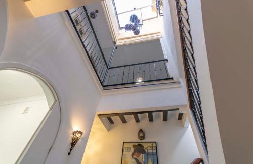 Triana Villa | House -Rooftop&Jacuzzi -StayInSeville