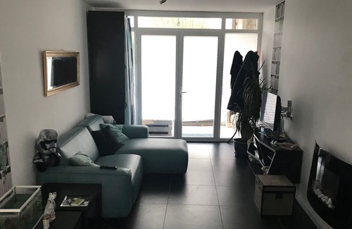 Lescar House | House / Rooms in Townhouse - Historic City