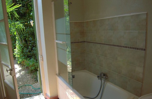 Aubenas Villa | House / Villa - AUBENAS