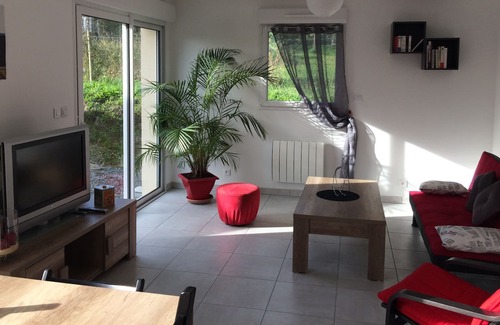 Arromanches-les-Bains House | HOUSE WITH TERRACE AND PRIVATE PARKING 5 MINUTES FROM THE BEACH