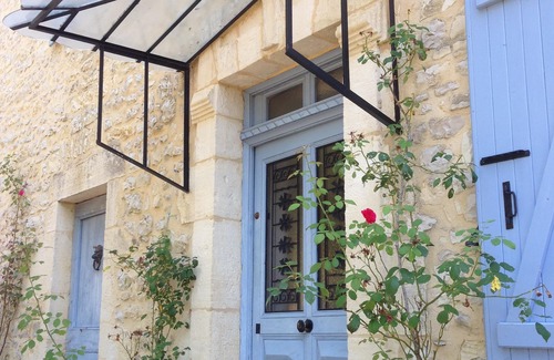 Saint-Aubin-de-Nabirat Villa | House with pool and garden.