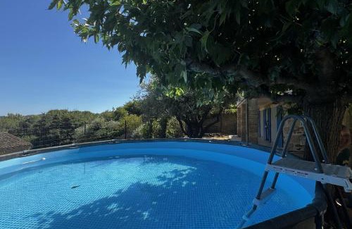 Sauveterre House | House with a view of Mont Ventoux Sauveterre