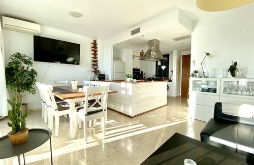 Costa del Sol House | House with fantastic sea views,