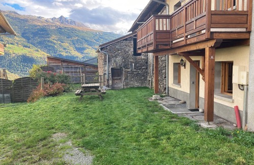 Bourg-Saint-Maurice Apartment | House with balcony and garden in village near Bourg Saint Maurice
