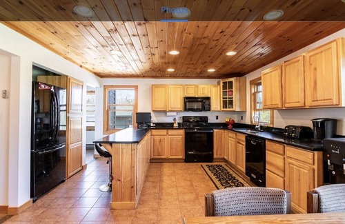 Lake Placid House | House with hot tub 10 min from whiteface Mt. & Lake Placid Villagen