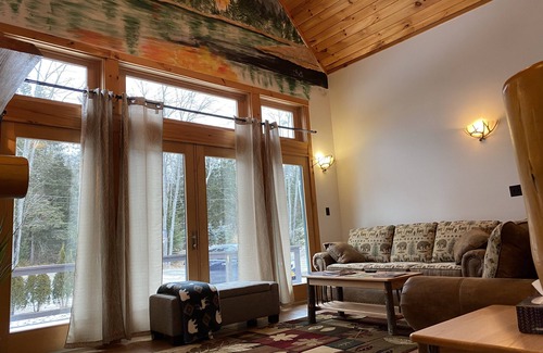 Lake Placid House | House with hot tub 10 min from whiteface Mt. & Lake Placid Villagen