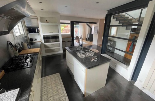 Toulouse South-East House | House with large private pool + independent studio
