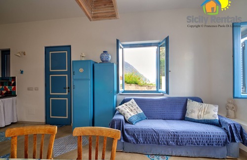 Lipari House | House with panoramic sea views of the Aeolian islands
