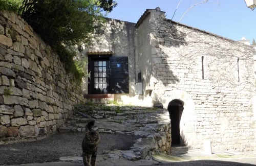 Hyeres City Centre House | House with terrace in the heart of the old town