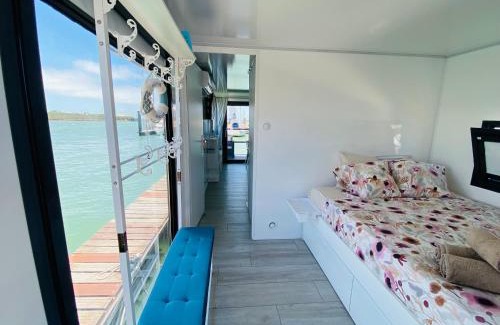 El Puerto de Santa Maria Boat Rental | Houseboat Cádiz El Puerto - Casa Flotante
