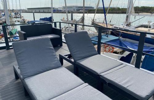 El Puerto de Santa Maria Boat Rental | Houseboat Cádiz El Puerto - Casa Flotante