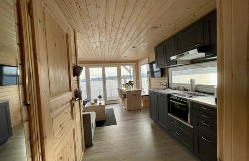 Luebeck Boat Rental | Houseboat Janne Lübeck Including canoe, SUP and WLAN 50 MBit s Flat