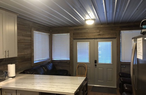 Venice Boat Rental | Houseboat Located In Venice Marina