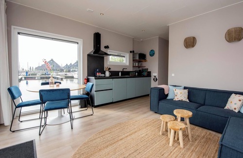 Offingawier Ski Chalet | Houseboat 'Riggelbrug' - Paviljoenwei 4 | Offingawier