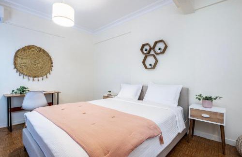 Thessaloniki Apartment | Houseloft Seaside Getaway