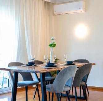 Thessaloniki Apartment | Houseloft Seaside Getaway