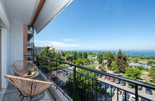 Thessaloniki Apartment | Houseloft Seaside Getaway