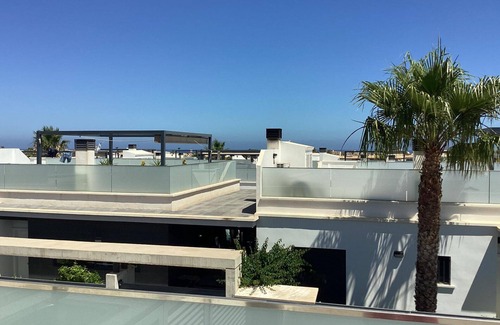 Orihuela Costa Ski Chalet | HouseSleeps6-Pool-Beach-Garden-Solarium-PetOK