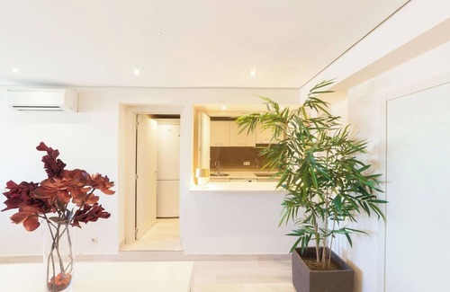 Cuatro Caminos Apartment | Housing Orense by Sharing Co I
