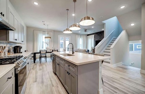 Greater Heights House | Houston Luxury Haven – Near Downtown