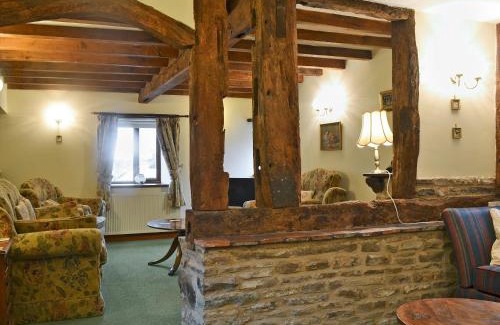 Leominster House | Howards End