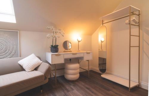 Merthyr Tydfil Hotel | Howfield Hotel