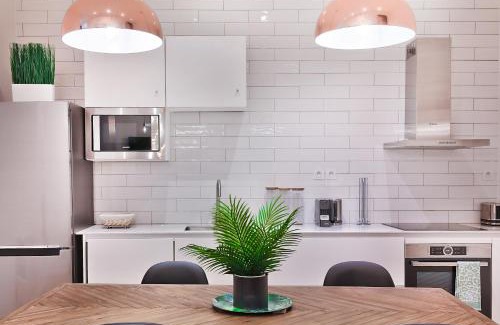 Quartier de la Monnaie Apartment | HR Quai Augustins - Notre Dame Paris