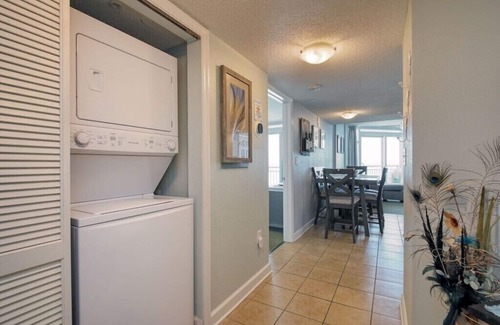 Myrtle Beach Condo | HS-1031 Experience ocean views, a spacious 2-BR condo in Myrtle Beach