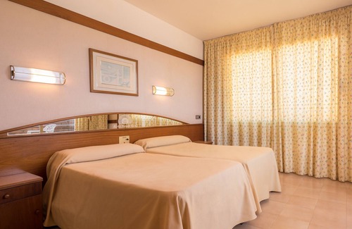 Santa Susanna Hotel | htop Royal Sun