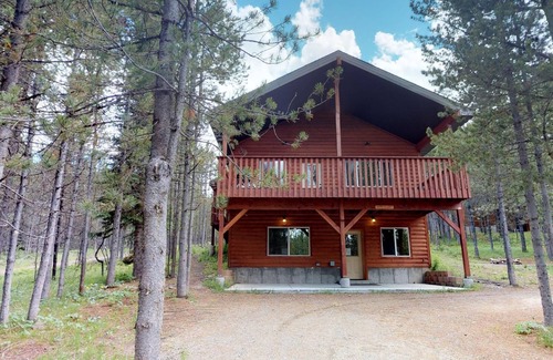 Island Park Cabin | Huckleberry Hideaway* Free Wifi, Satellite TV, Bbq Grill, 25 Mins To Yellowstone