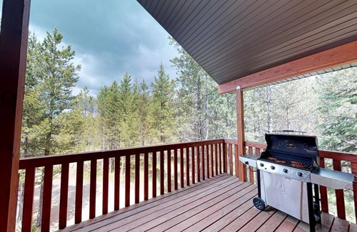 Island Park Cabin | Huckleberry Hideaway* Free Wifi, Satellite TV, Bbq Grill, 25 Mins To Yellowstone