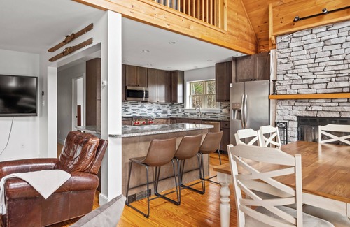 East Chatham House | Hudson Valley Chalet