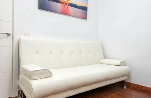 Perchel Norte Apartment | HUERTA DEL OBISPO