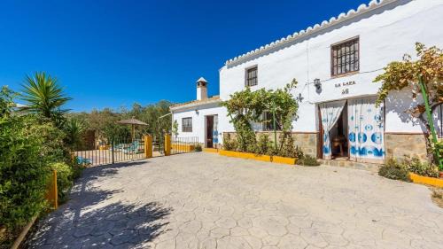 Canete la Real House | Huerta La Lapa Cañete la Real by Ruralidays