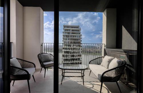Savski Venac Apartment | Huge 3 Bedroom Apartment With River View