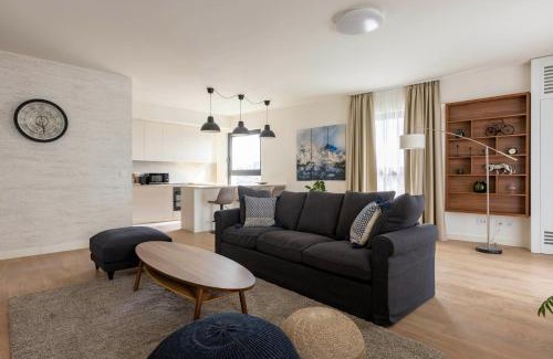 Savski Venac Apartment | Huge 3 Bedroom Apartment With River View