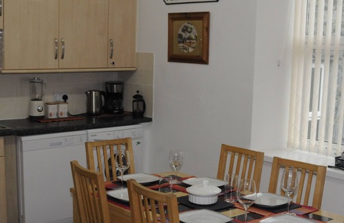 Llanbedr House | HUGE 3 BEDROOM TWO LEVEL HOME NEAR HARLECH-BEST LOCATION!