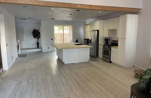 Coachella House | Huge 6 bedroom home in Coachella