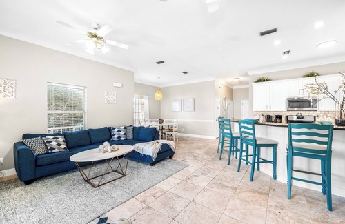 Crystal Shores House | Huge Discounts Sept–Oct Dogs ok Golf Cart/Bikes