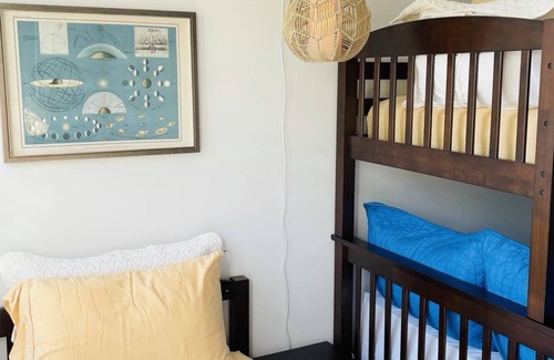 Belville House | Huge Family House, Hot Tub, Firepit, Basketball, Sandbox