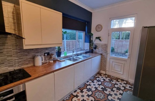 Headingley House | Huge House in Leeds 6BR sleeps13