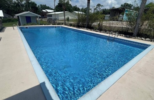 Steinhatchee House | Huge house with a private pool!