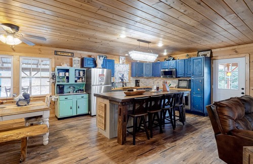 Blairsville House | Huge mountain cabin with deck, fireplaces, hot tub, WiFi, and view - dogs OK