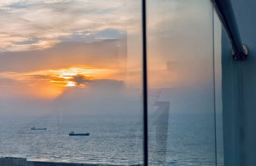 Jabal Ali 2 Apartment | Huge Penthouse in Marina w Pool Table & Air Hockey