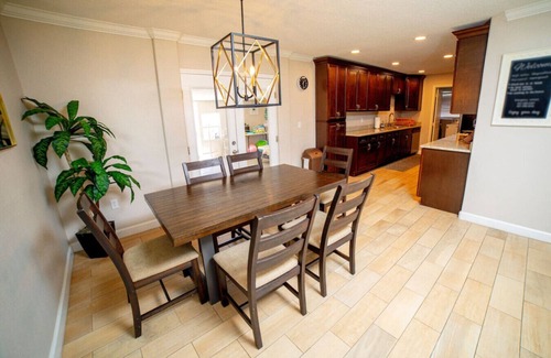 Florida Center House | HUGE pool! 3min to Universal, 10 min to EPIC, 15min Disney