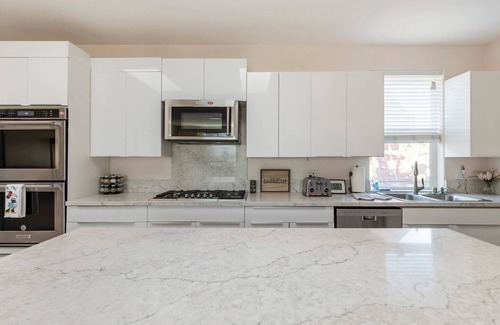 Poway House | Huge Poway/Rancho Bernardo Home-Incredible Views-Perfect for Family & Friends!nn