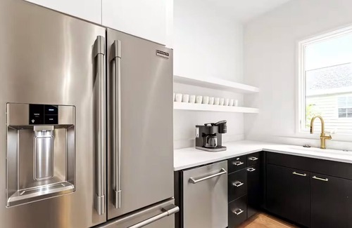Downtown House | Huge Rooftop Turf Patio w/Stunning Skyline Views!