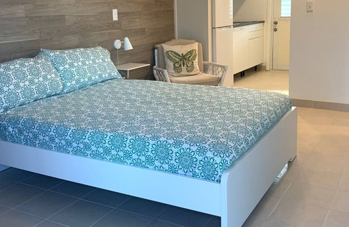 Sugar Loaf Settlement Condo | Humming Bird San Salvador Bahamas