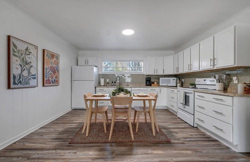 San Luis House | HUMMINGBIRD HAUS 6 Bedrooms Mid-Century 2-Unit Home 2 Kitchens
