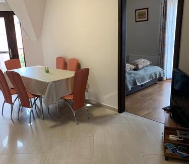 Balatonlelle Apartment | Hunor Apartmanok Jázminvirág